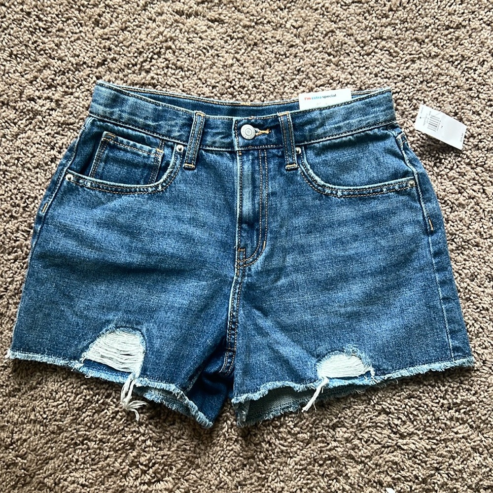 NEW Girls distressed size 14 jean shorts. High rise adjustable waist